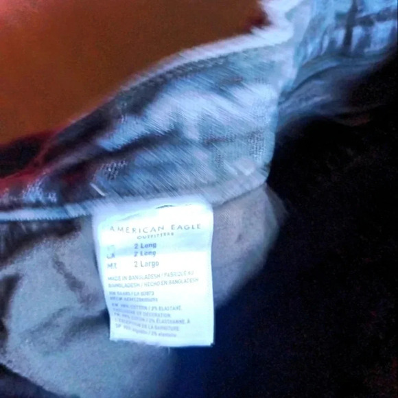 American Eagle Size 2 Long like new - Picture 4 of 5